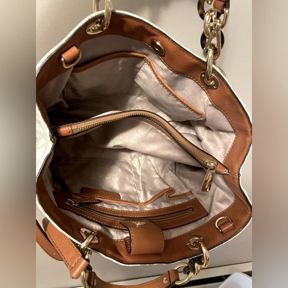 Michael Kors Purse - Picture 4 of 5